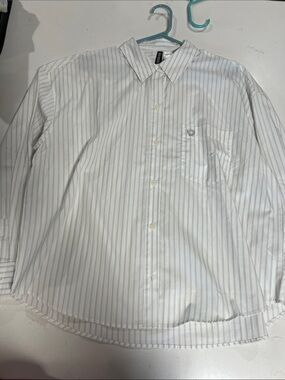 H&M White Dress Shirt with Light Gray Stripes